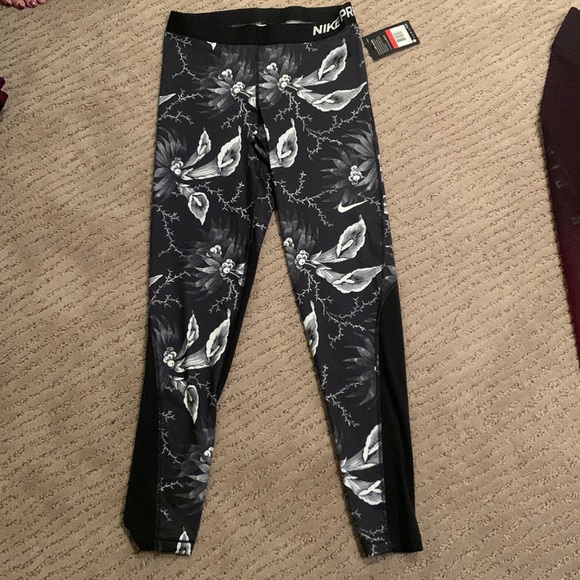 Nike Pants & Jumpsuits Nike Floral Leggings Poshmark